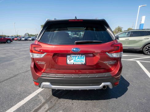 Used 2024 Subaru Forester Touring AWD/4WD image 4