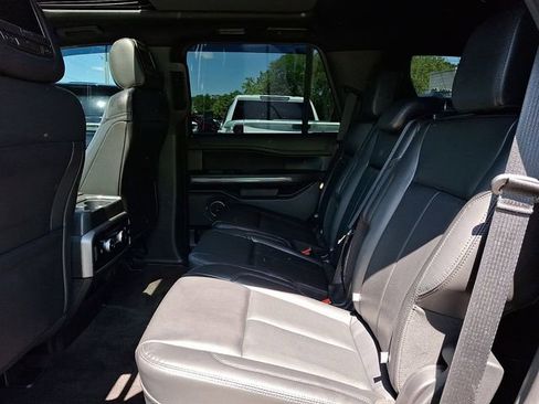 Used 2021 Ford Expedition XLT AWD/4WD image 12
