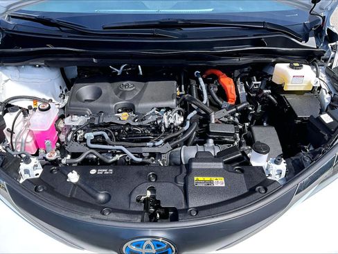 Used 2025 Toyota Sienna XLE w/ XLE Plus Package image 31