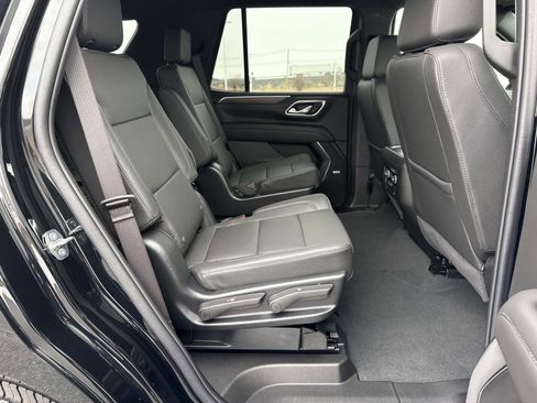 Used 2024 Chevrolet Tahoe LT w/ Luxury Package image 20