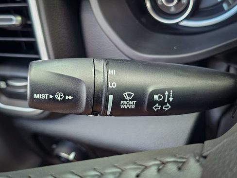 Used 2022 RAM 1500 Big Horn AWD/4WD image 18