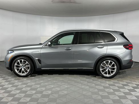Used 2026 BMW X5 xDrive50e w/ Premium Package AWD/4WD image 5