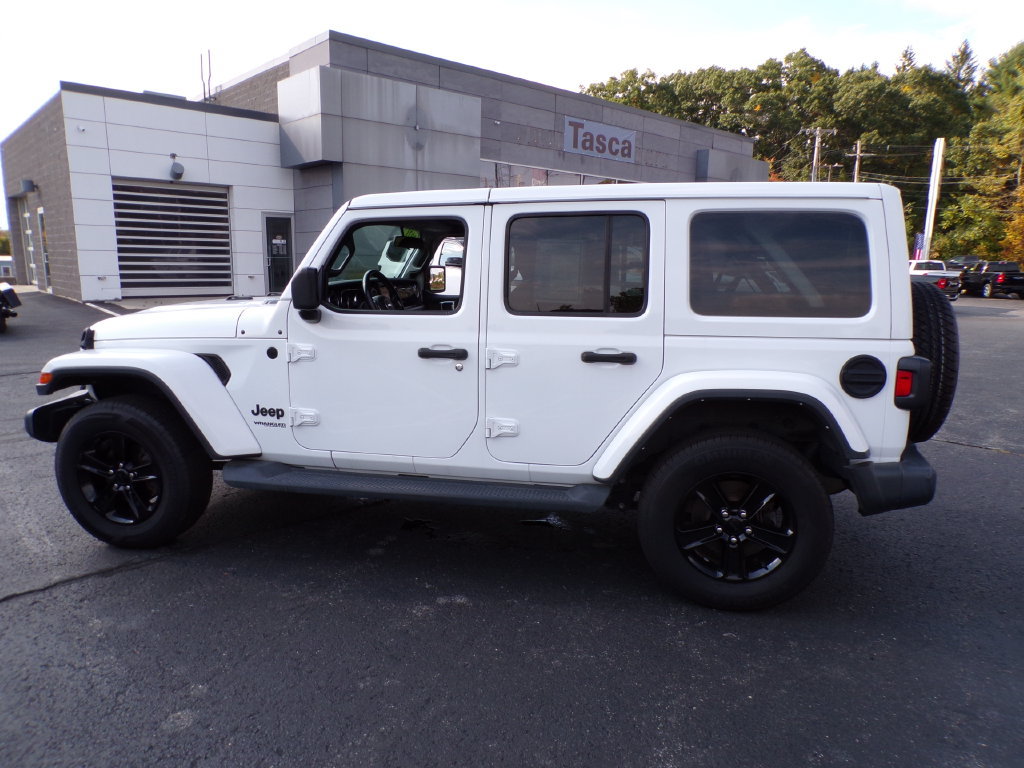 Used 2021 Jeep Wrangler Unlimited Sahara AWD/4WD image 15