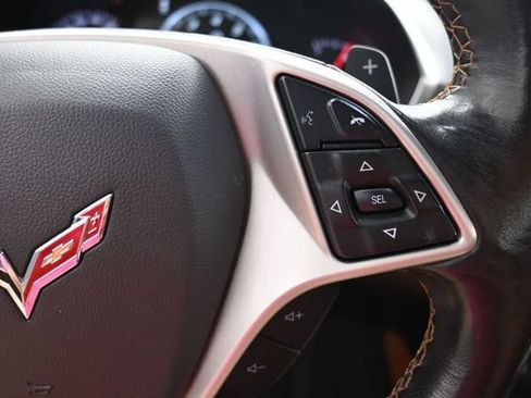 Used 2019 Chevrolet Corvette Stingray Convertible w/ 2LT Preferred Equipment Group RWD image 18