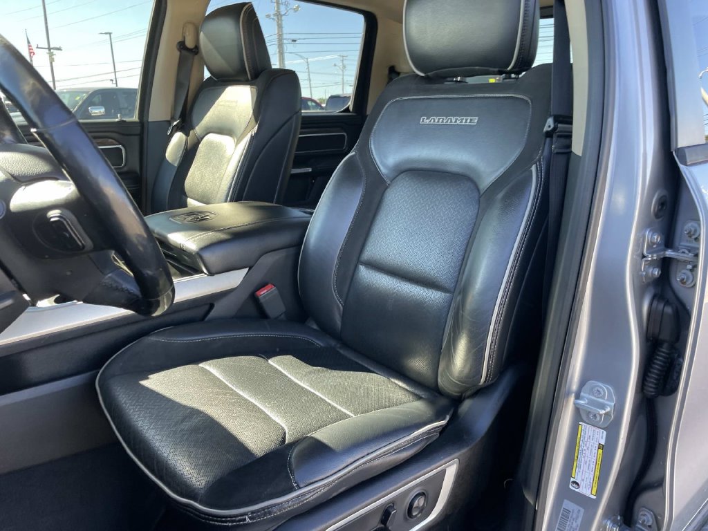 Used 2019 RAM 1500 Laramie AWD/4WD image 41