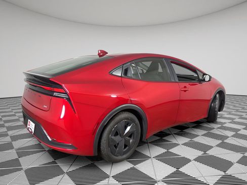 Used 2023 Toyota Prius LE image 15