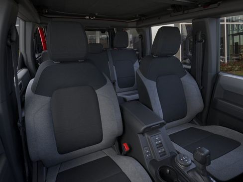 New 2025 Ford Bronco Big Bend image 32