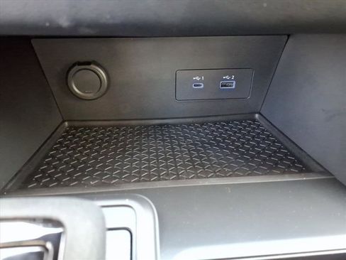 New 2025 Nissan Pathfinder S image 13