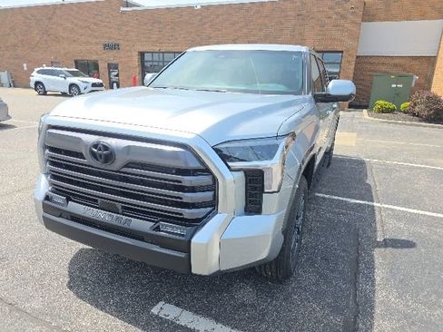 New 2026 Toyota Tundra Limited AWD/4WD image 3