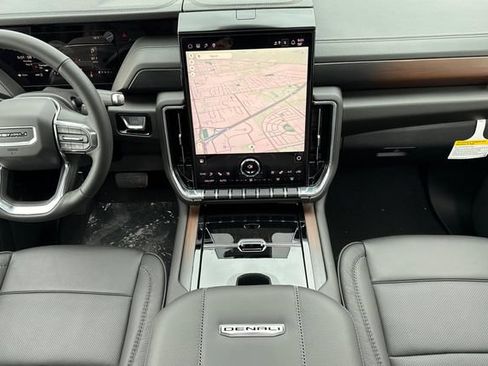 New 2026 GMC Yukon Denali w/ Sun & Power Step Package AWD/4WD image 15