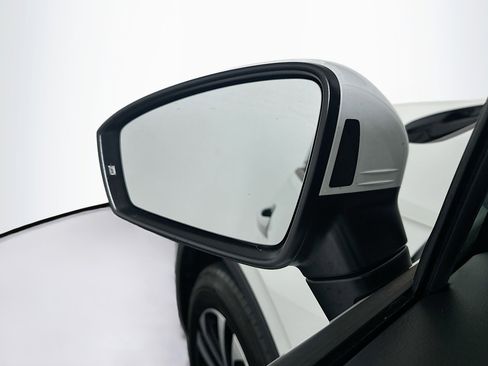 Used 2024 Volkswagen Tiguan S image 16