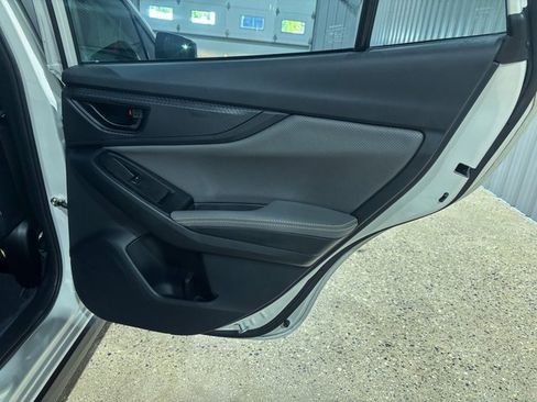 Used 2022 Subaru Crosstrek 2.5i Sport w/ Moonroof Package image 28