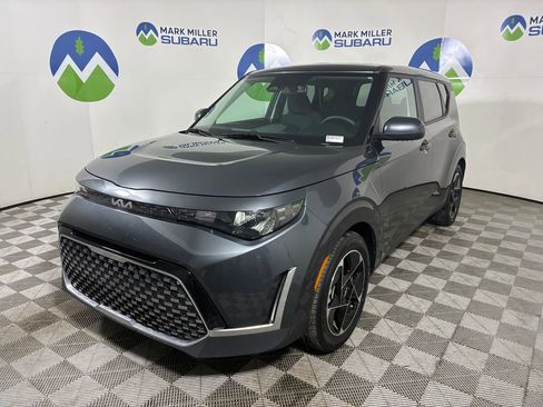 Used 2024 Kia Soul EX image 3