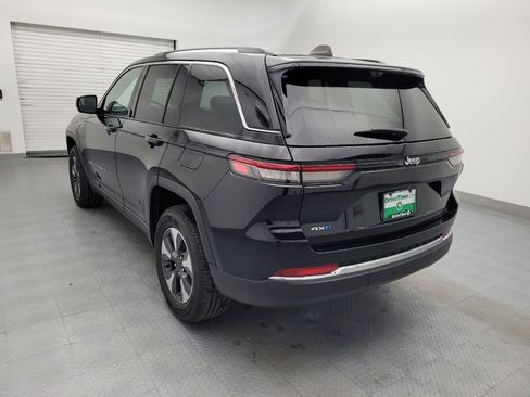 Used 2022 Jeep Grand Cherokee Limited 4xe w/ Luxury Tech Group II AWD/4WD image 5