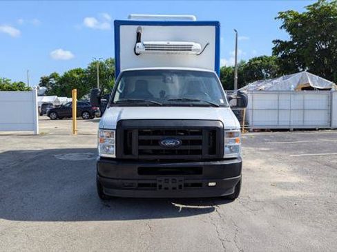 Used 2023 Ford E-350 and Econoline 350 Super Duty w/ Power Windows & Locks Group RWD image 12