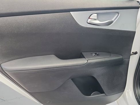 Used 2023 Kia Forte LXS FWD image 29