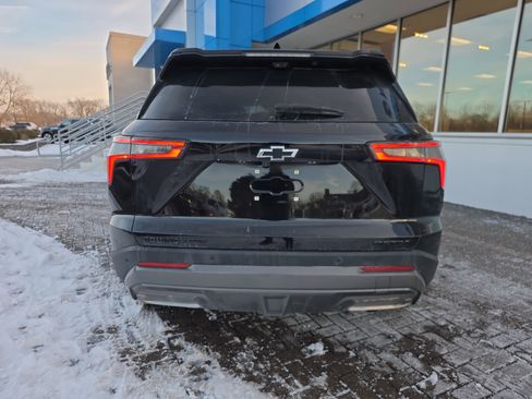 Used 2025 Chevrolet Equinox ACTIV w/ Safety and Technology Package image 4