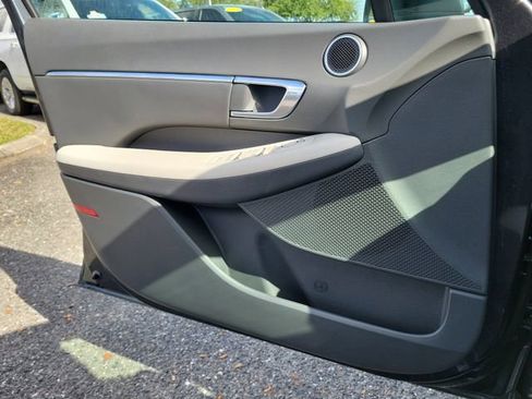 Used 2023 Hyundai Sonata SEL w/ Cargo Package image 18