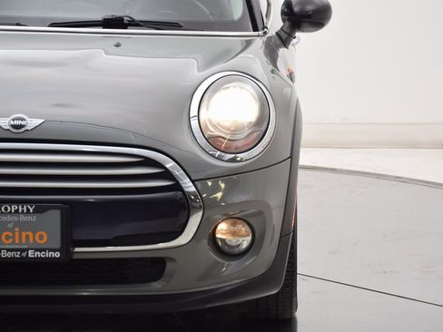 Used 2015 MINI Cooper 4-Door Hardtop image 10