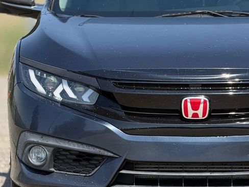 Used 2017 Honda Civic Touring image 11