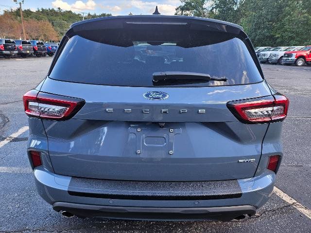 Certified 2023 Ford Escape ST-Line Elite AWD/4WD image 6