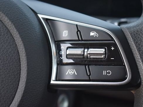 Certified 2024 Kia Seltos LX AWD/4WD image 24