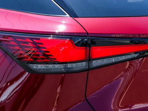 Used 2023 Lexus RX 350 FWD w/ Cold Area Package image 10