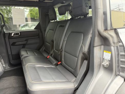 Used 2025 Ford Bronco Badlands AWD/4WD image 16