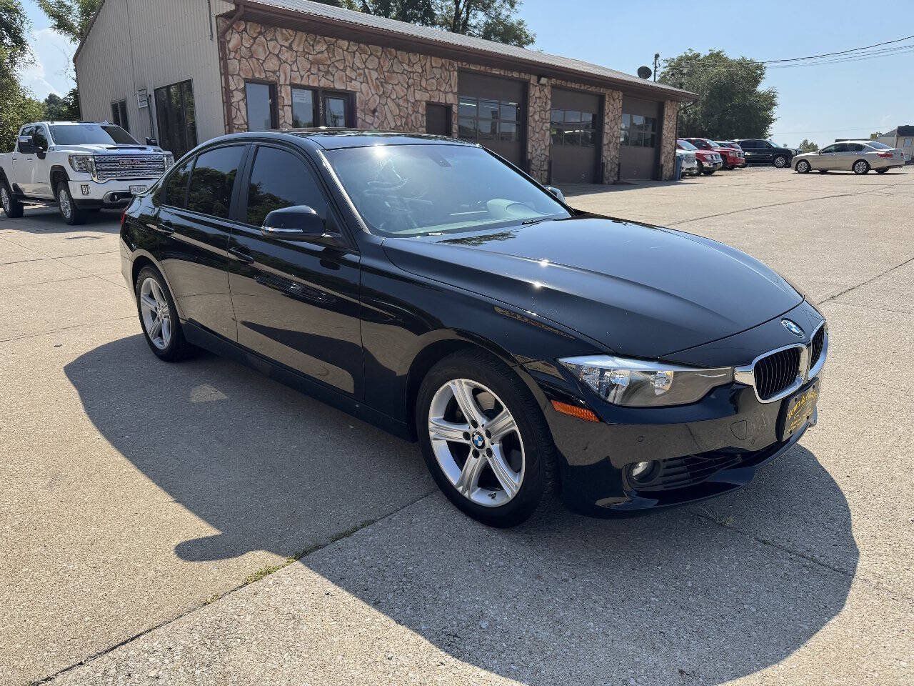 Used 2014 BMW 328i xDrive Sedan AWD/4WD image 3
