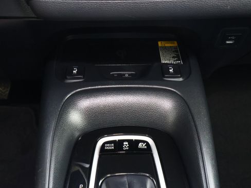 Used 2024 Toyota Corolla XLE image 24