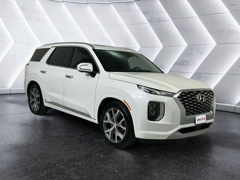Used 2021 Hyundai Palisade Limited FWD image 1