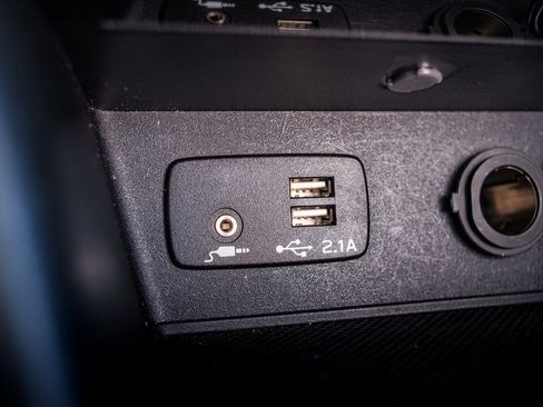 Used 2022 Subaru Forester Touring image 31