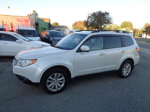 Used 2013 Subaru Forester 2.5X Limited image 4