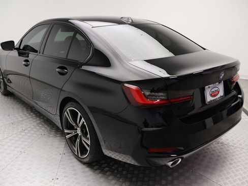 Used 2023 BMW 330i Sedan w/ Premium Package RWD image 11
