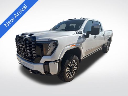 Used 2024 GMC Sierra 2500 Denali Ultimate w/ Max Trailering Package AWD/4WD image 1