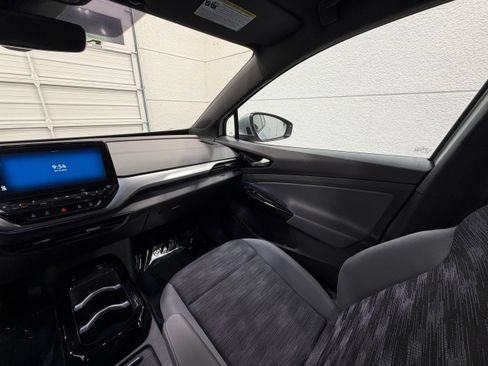 Used 2022 Volkswagen ID.4 Pro AWD/4WD image 32