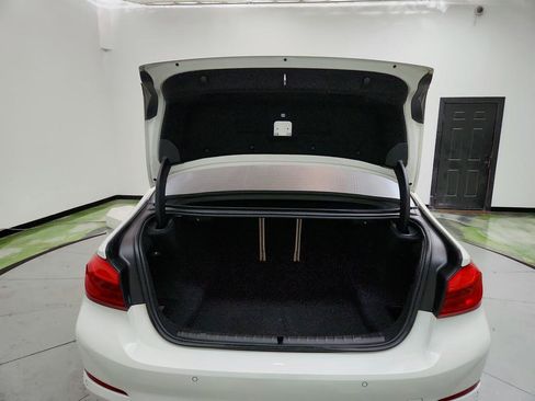 Used 2017 BMW 530i xDrive image 31