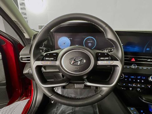 Certified 2023 Hyundai Elantra SEL w/ Convenience Package FWD image 11
