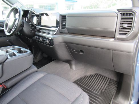 Used 2024 Chevrolet Silverado 1500 LT w/ Convenience Package II RWD image 14