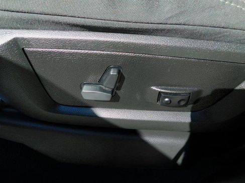 Used 2024 RAM 3500 Big Horn image 10