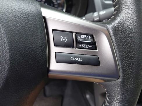 Used 2015 Subaru Forester 2.5i Touring AWD/4WD image 6