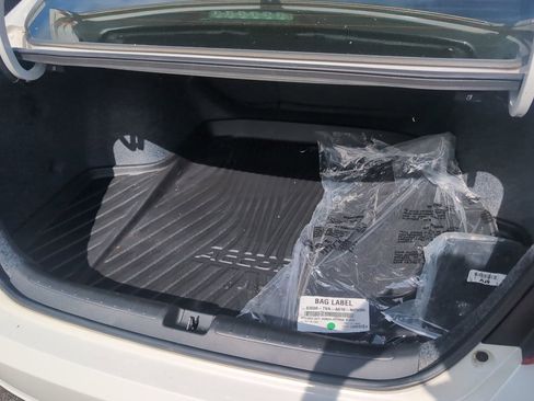 Used 2022 Honda Accord Sport image 10