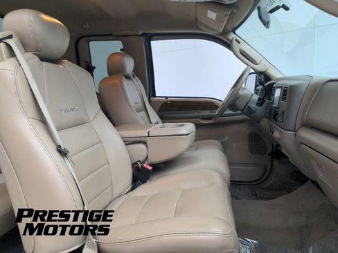 Used 2004 Ford F350 Lariat AWD/4WD image 22