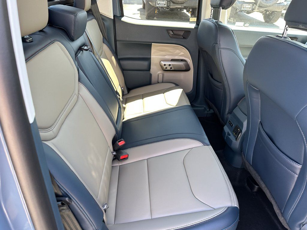 New 2026 Ford Maverick Lariat w/ 4K Tow Package AWD/4WD image 18