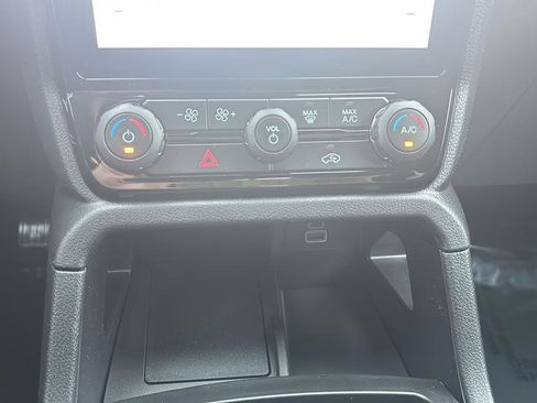 New 2025 Ford Ranger XLT w/ Equipment Group 301A High image 52