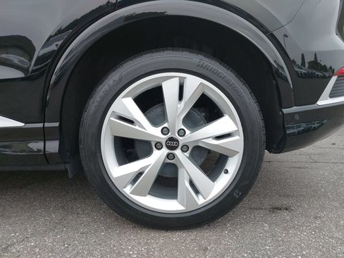 Certified 2023 Audi Q4 e-tron Premium Plus w/ Premium Plus AWD/4WD image 26