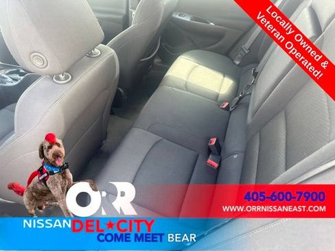 Used 2024 Chevrolet Malibu LT FWD image 11