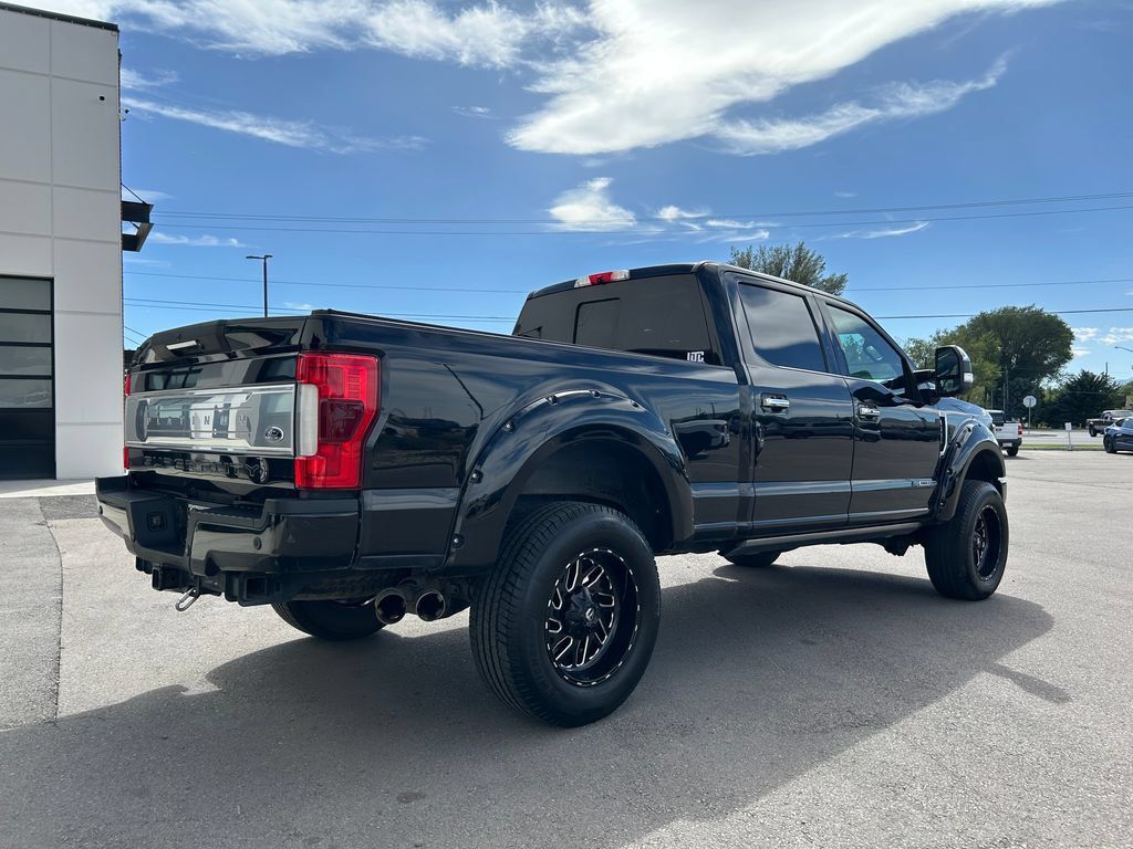 Used 2019 Ford F350 Platinum w/ Platinum Ultimate Package AWD/4WD image 3