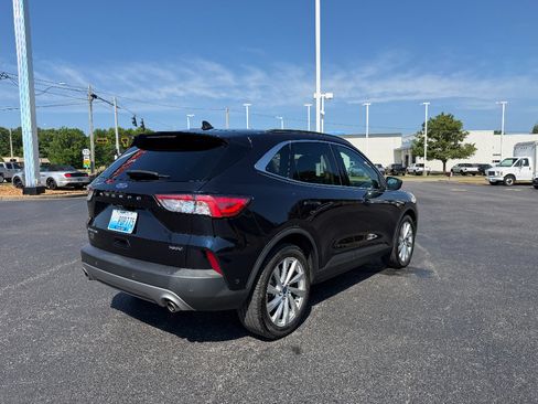Used 2021 Ford Escape Titanium w/ Titanium Elite Package AWD/4WD image 7