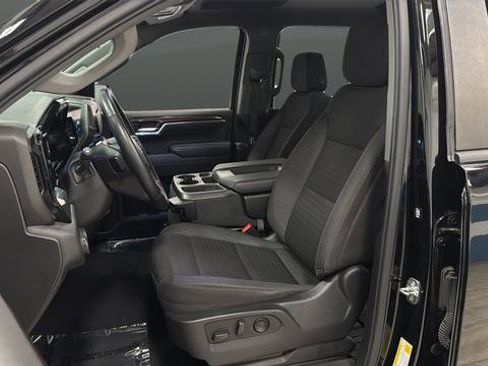 Used 2023 Chevrolet Silverado 1500 RST w/ Redline Edition image 9